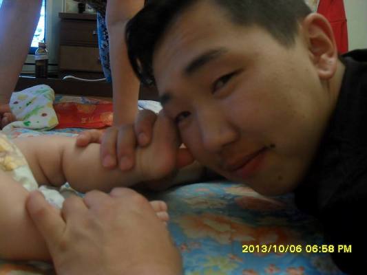 “Sync” хамтлагийн Энхүүш хүүтэй болжээ